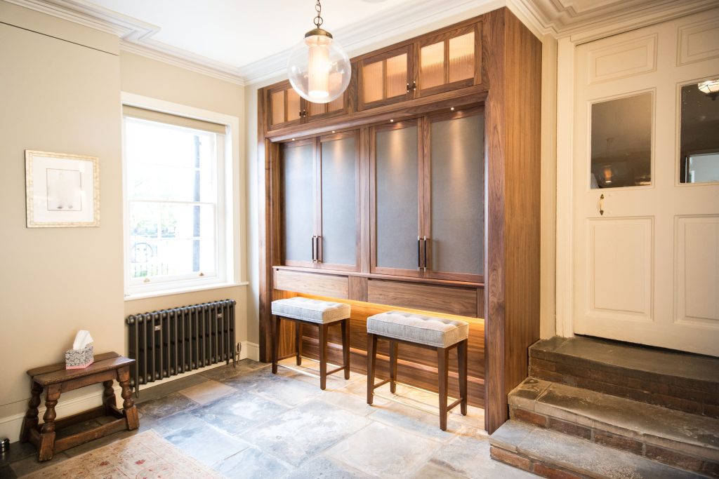 Black walnut Bar