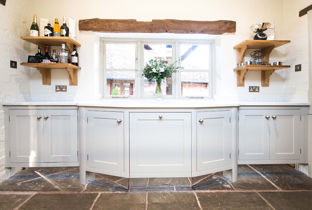 Utility, Angled cabinets
