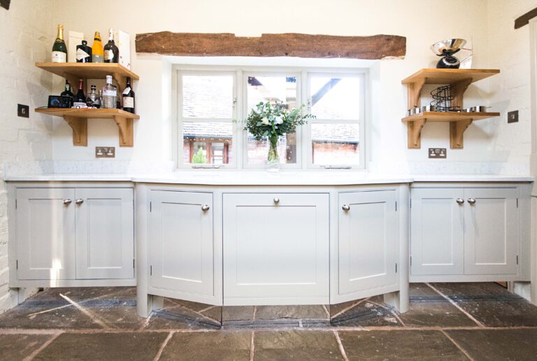 Utility, Angled cabinets