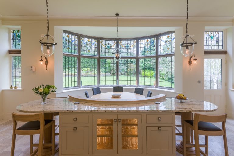 Classic Contemporary Kitchen